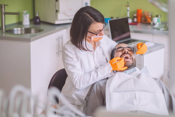 Best Emergency Tooth Extraction in Oronogo, MO
